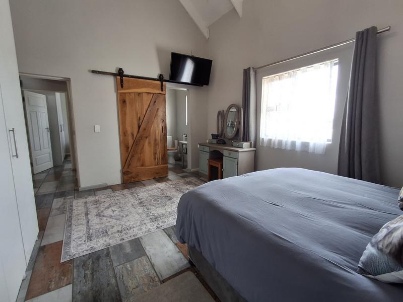 3 Bedroom Property for Sale in Britannia Bay Western Cape